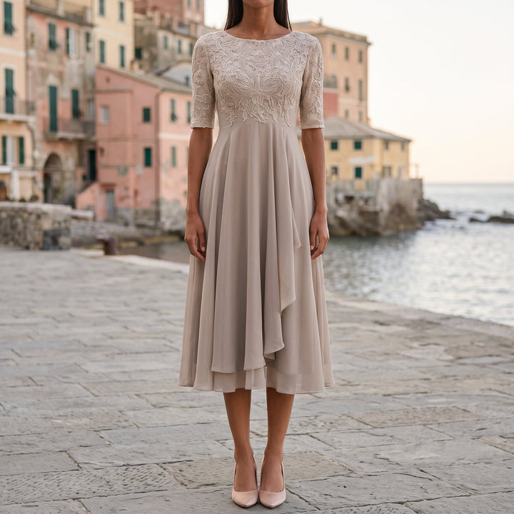 Abito midi da sera con parte superiore in pizzo e gonna in tulle ampia
