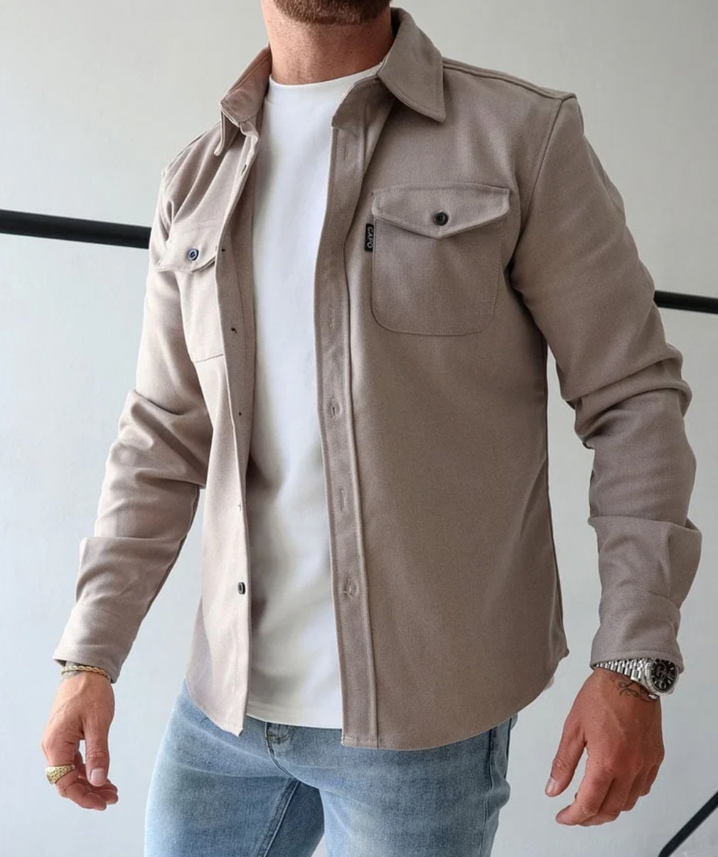 Moderna Camicia da Uomo Con Taglio su Misura E Tonalità Neutre