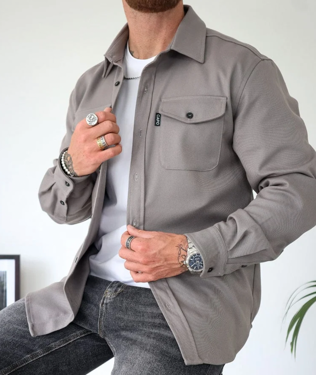 Moderna Camicia da Uomo Con Taglio su Misura E Tonalità Neutre