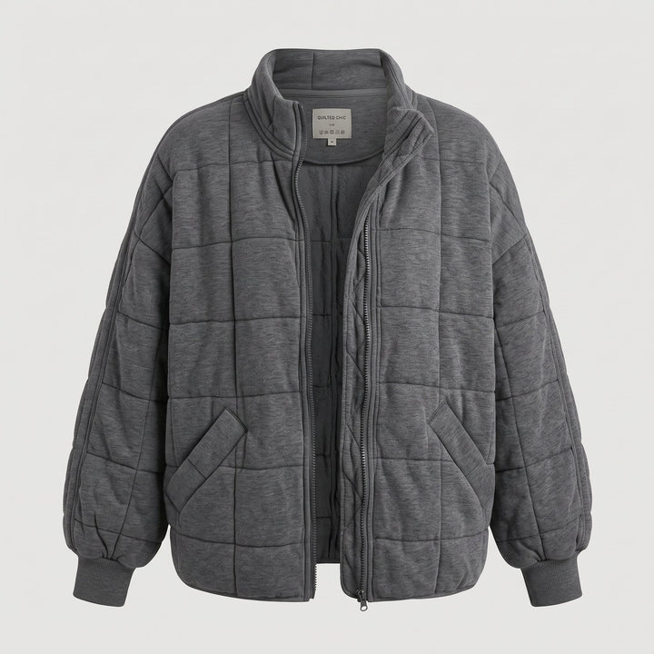 Vista posteriore del bomber oversize con imbottitura trapuntata