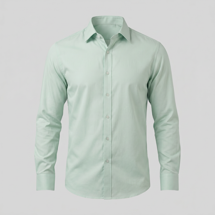 Dettaglio della vestibilità slim della camicia da uomo