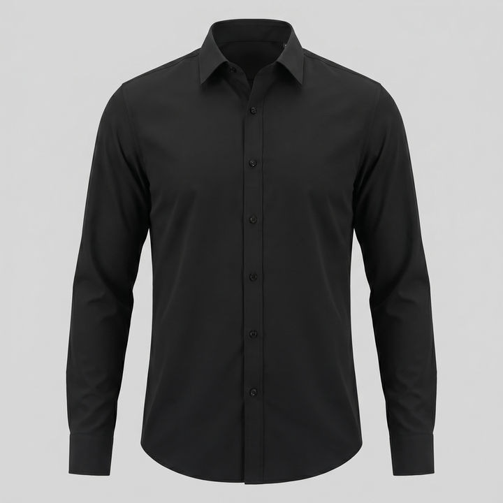 Dettaglio del colletto appuntito della camicia