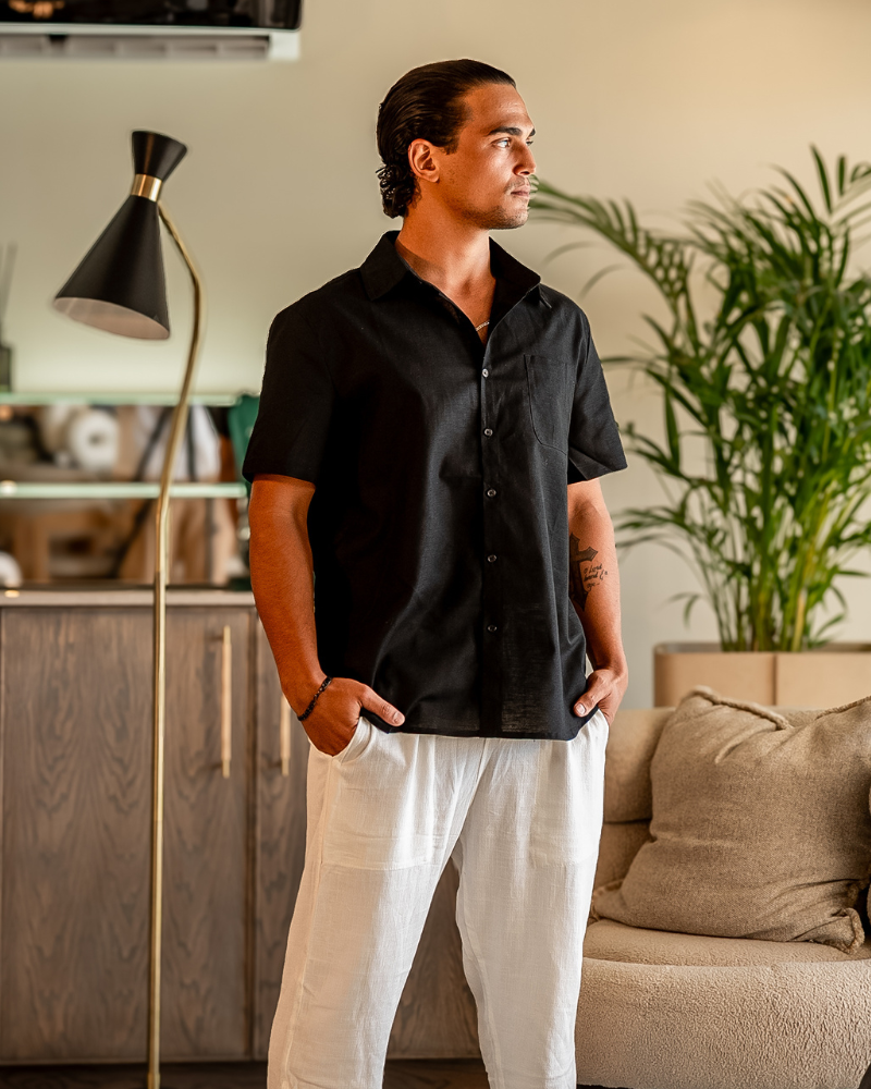 Camicia da uomo a maniche corte in lino con bottoni frontali