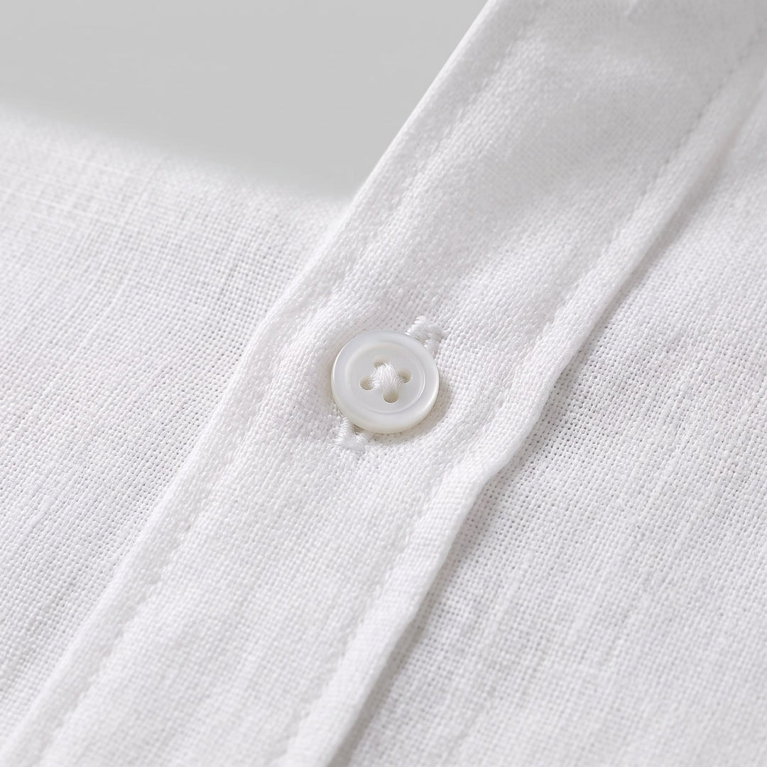 Camicia da uomo con colletto classico e manica lunga, vista frontale
