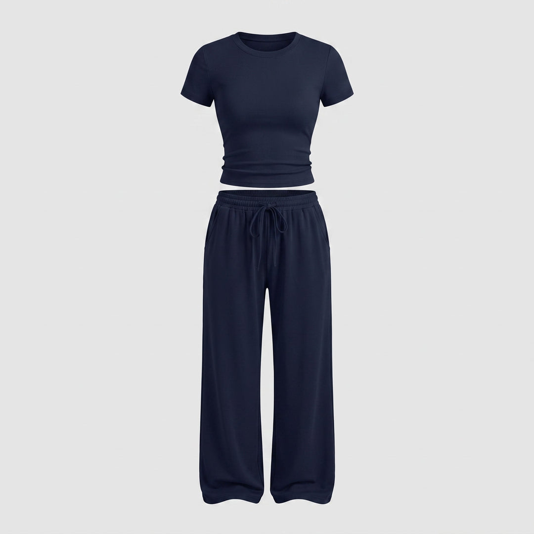 Dettaglio del tessuto misto rayon ed elastan del completo