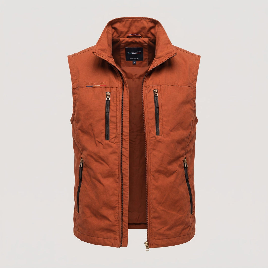 Gilet da uomo indossato in contesto outdoor