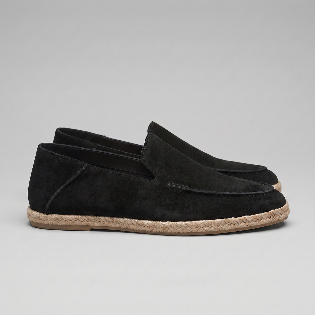 Dettaglio della suola in iuta naturale del loafer da uomo
