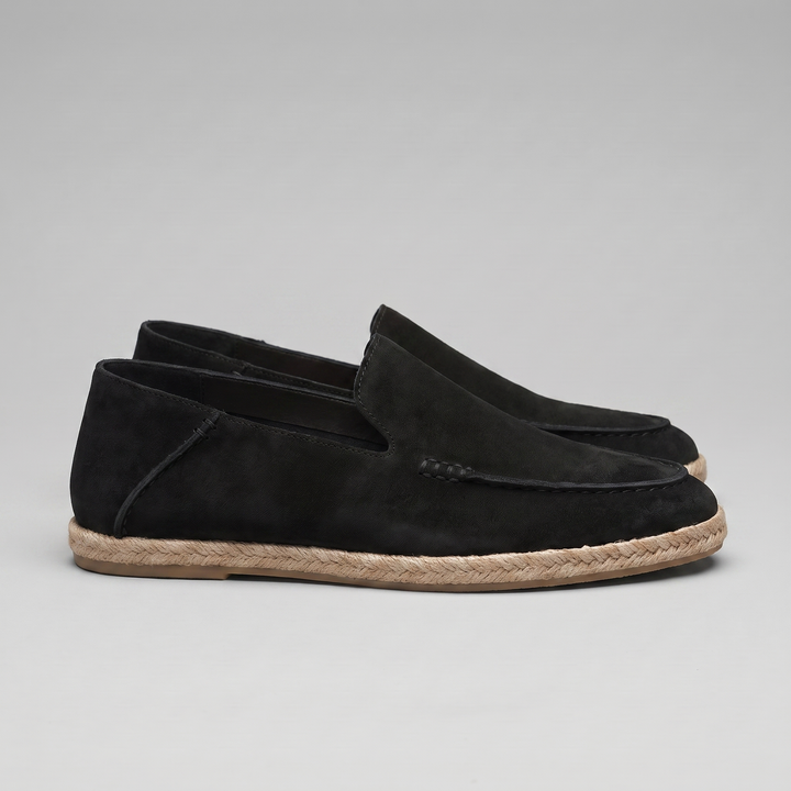 Dettaglio della suola in iuta naturale del loafer da uomo