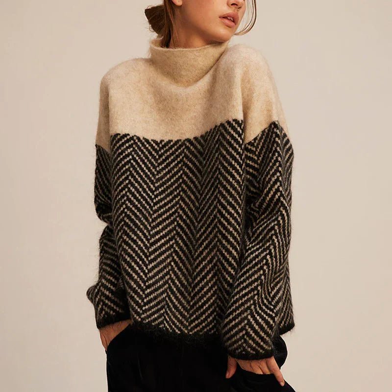 Maglione a collo alto con pannello inferiore a fantasia e maniche lunghe, vista frontale