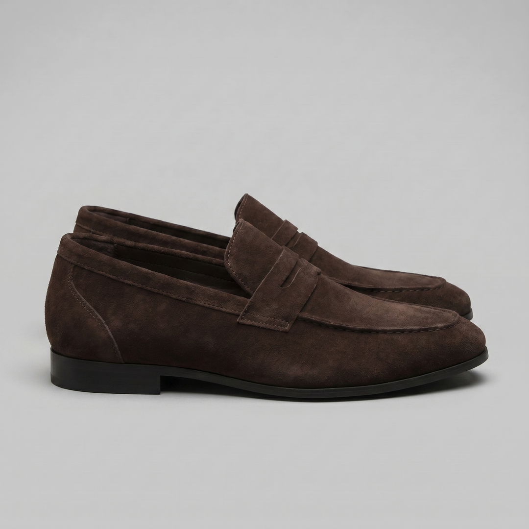 Mocassino da Uomo in Suede con Penny Strap e Suola Sottile