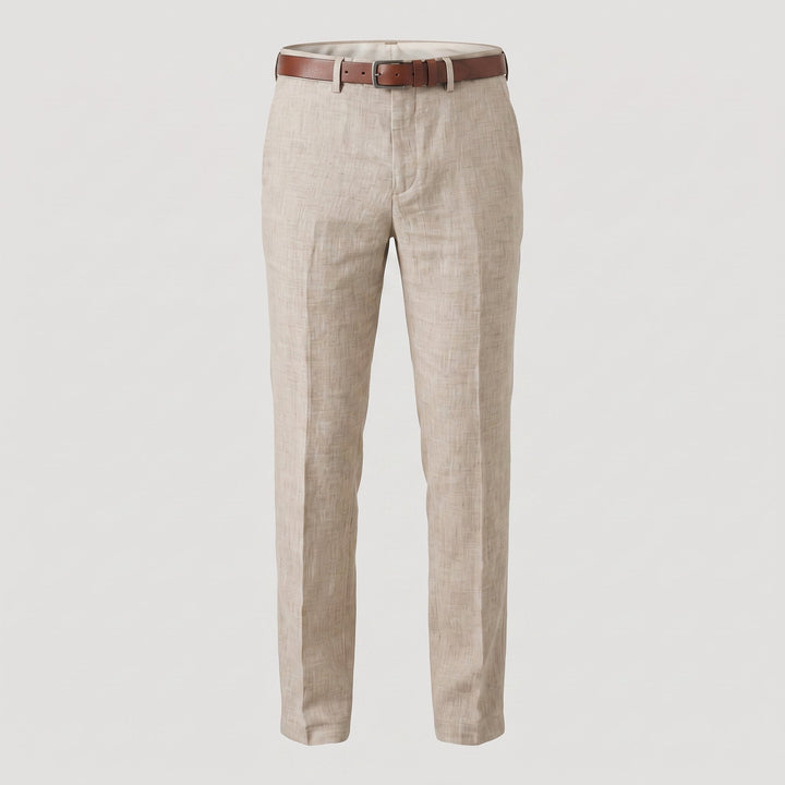 Dettaglio della vita strutturata del pantalone da uomo