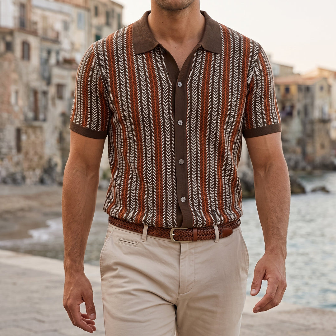 Polo da uomo a maniche corte con righe verticali e colletto a contrasto, abbottonatura frontale