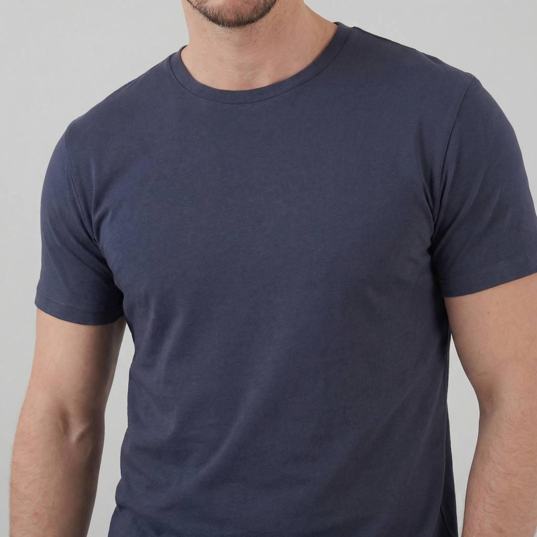 T-Shirt da Uomo con Silhouette Slim e Scollo Rotondo