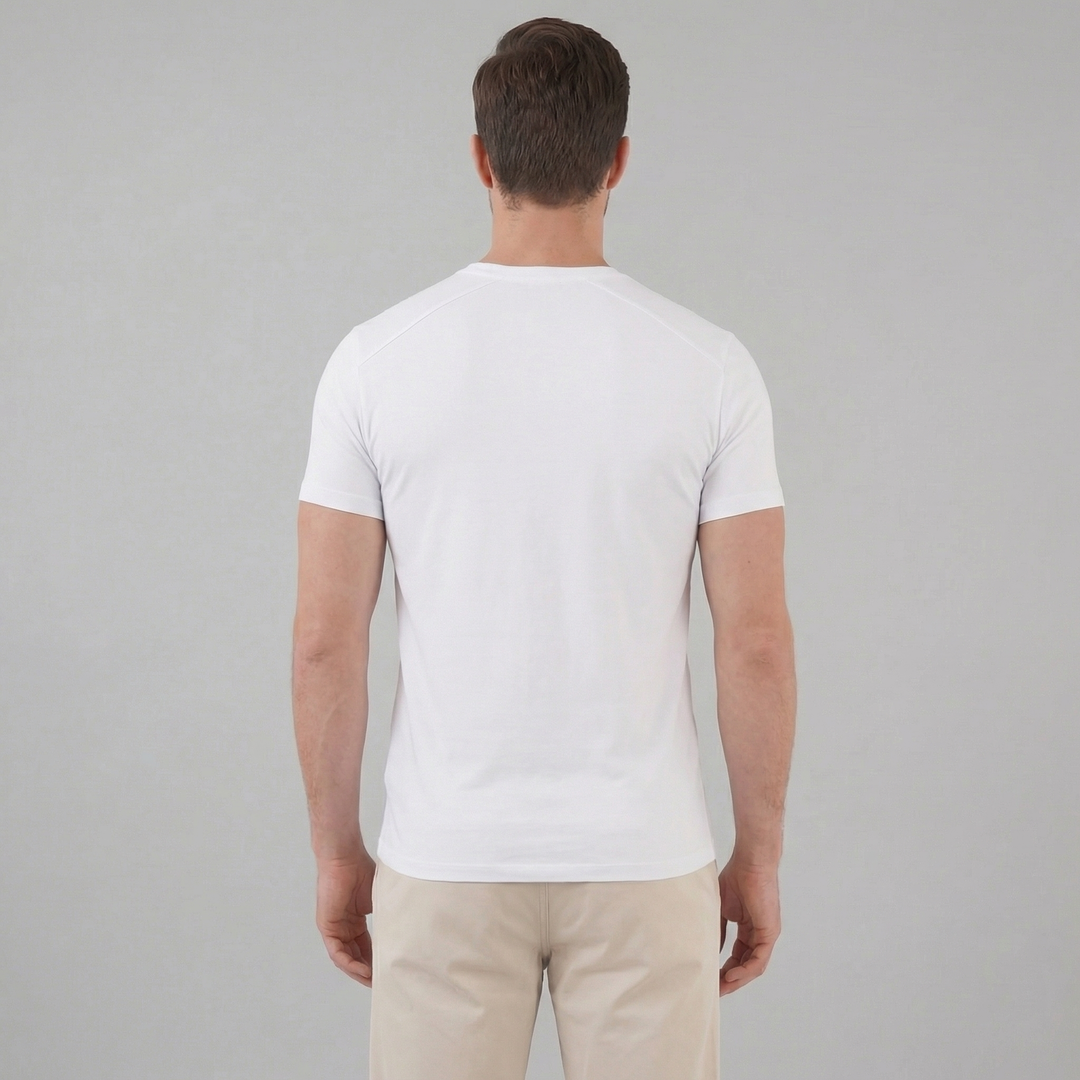 T-shirt da uomo, vista posteriore con orlo dritto